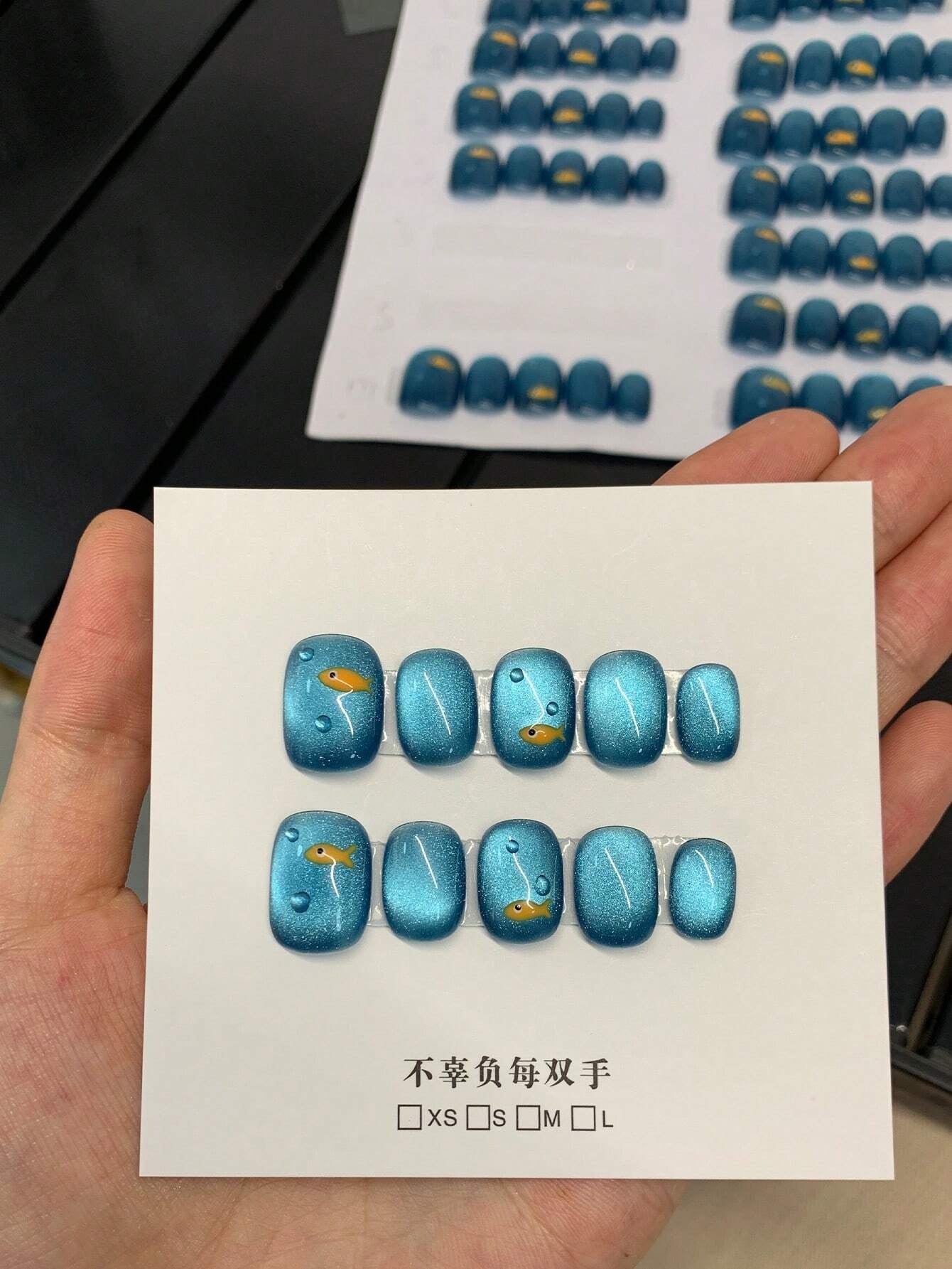 1 Pair / 10Pcs Cute Little Fish Bubble Summer Cool Feeling Nail Art, Short-Wearing Nail, Blue Glass Bead with Cat'S Eye, Lovely Fish on Fingertips, Mysterious and Dreamy Blue of the Sea, Wearing It Will Bring Happiness, Reusable Handmade Nail Art Treatment. Press on Nails