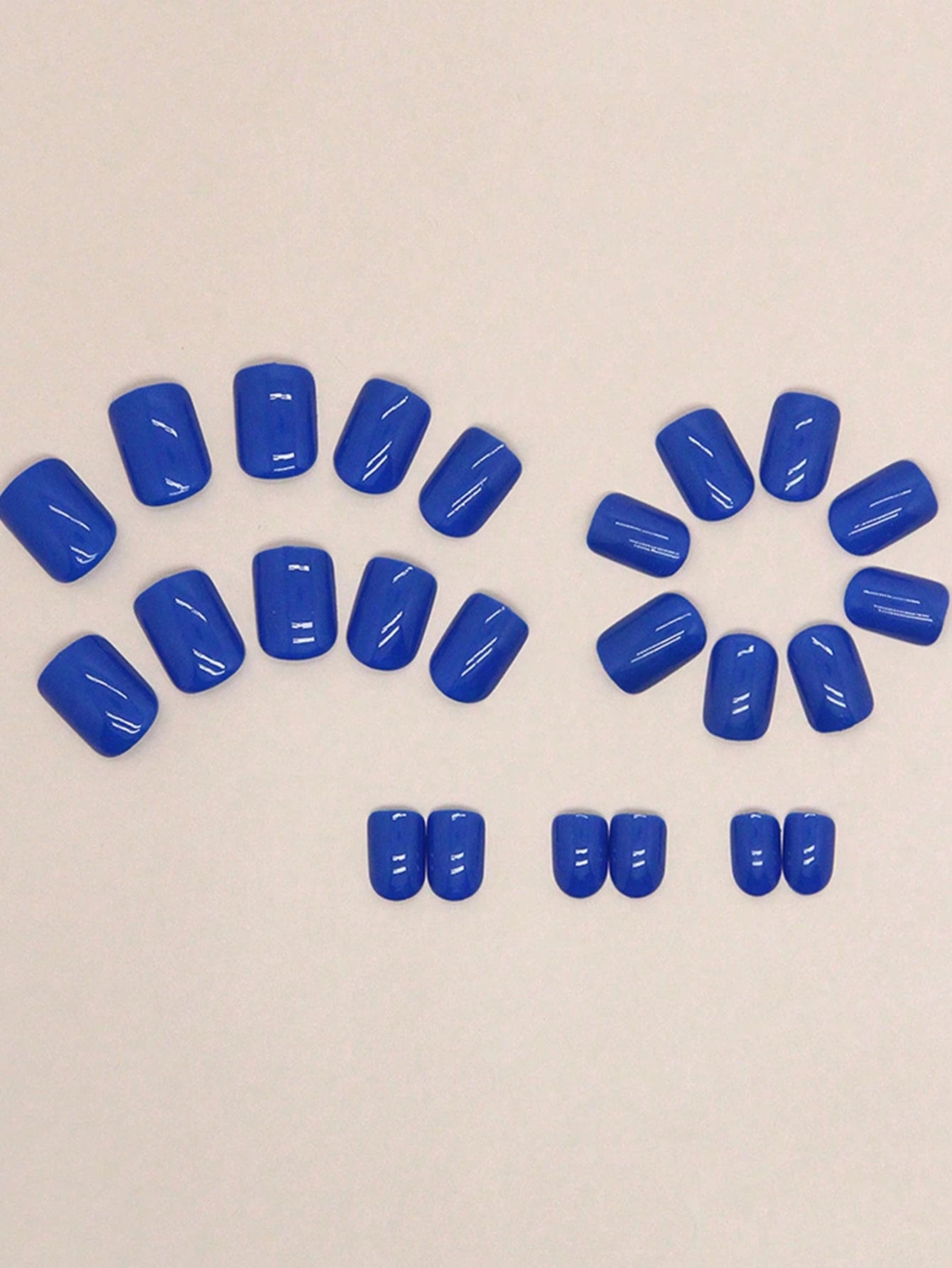 New Years Nails Blue Press on Nails, Square Medium Fake Nails, Acrylic Press on Gel Nails, Natural Glossy False Nails, Full Cover Nails, Reusable Fake Nails for Women, 24 Nails in 12 Sizes, Baby Blue Nails