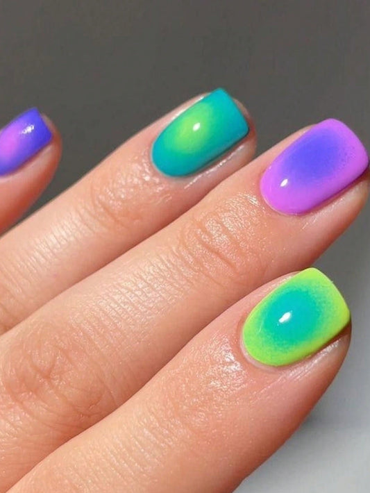 Y2K Update Your Look 24Pcs Summer Nail Medium Square Nail Tips Super Glossy Press on Acrylic Nails Multicolor Fashion French Tip Nails Gradient Pattern Beauty Simple Style Fake Nails Artificial Finger Manicure False Nails for Women Sweet,Cute,Minimalist,And Elegant Style Nail Art Set with Detachable Fake Nails Patches Suitable for Holiday Wear,Parties,Friends,Dates,Daily Wear